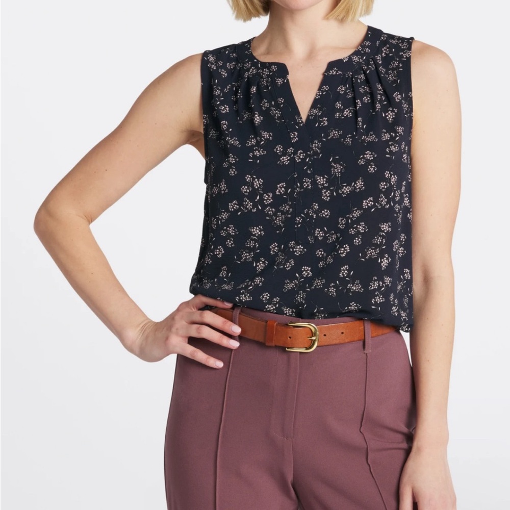41 Hawthorn Morey Split neck sleeveless blouse
